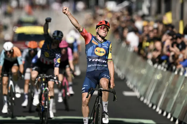 Scandinavian Raid in Foix: Pedersen Leads a Lidl-Trek One-Two as Træen Takes Yellow